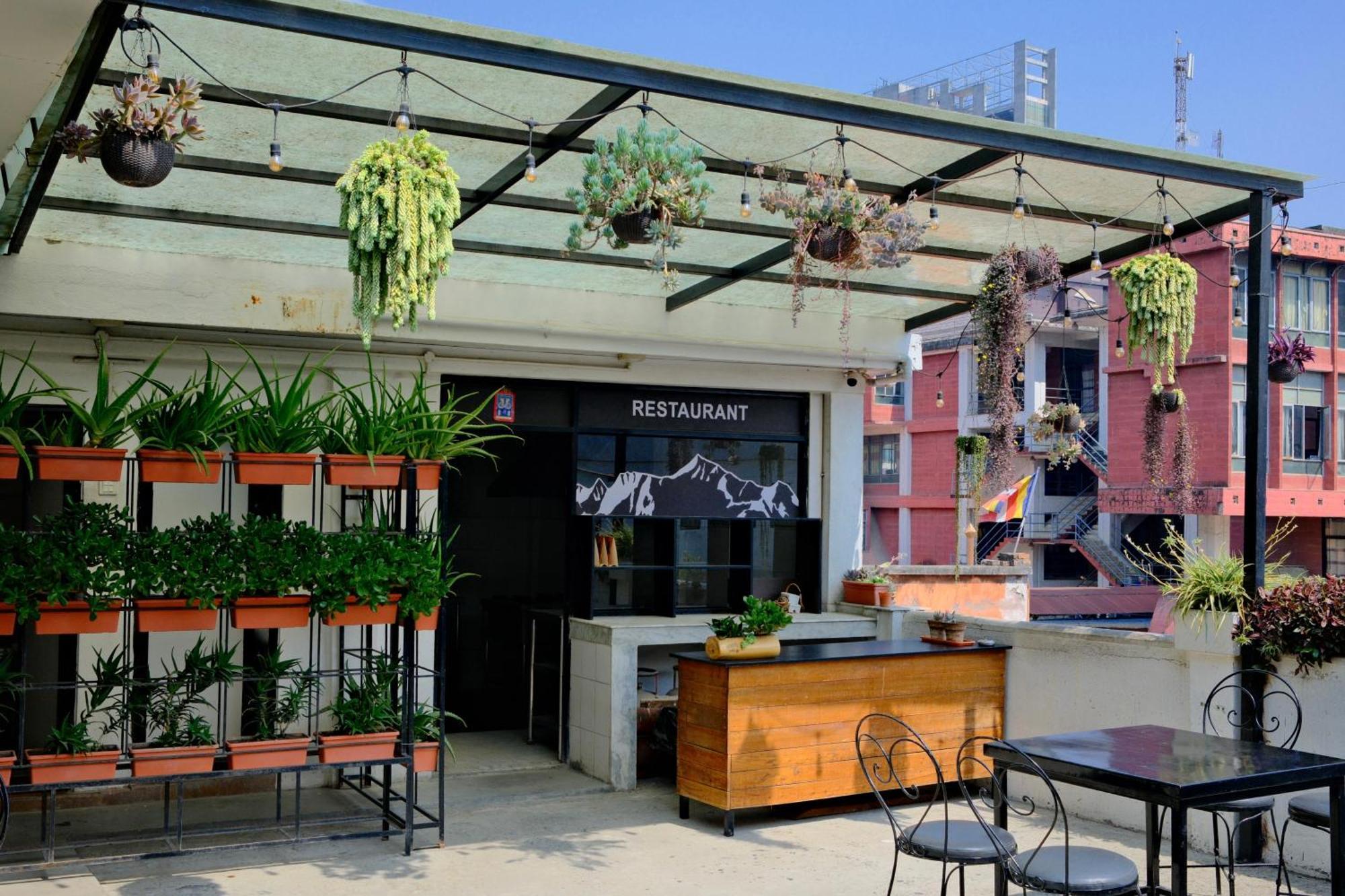 Yakety Yak Hostel Kathmandu Exterior foto
